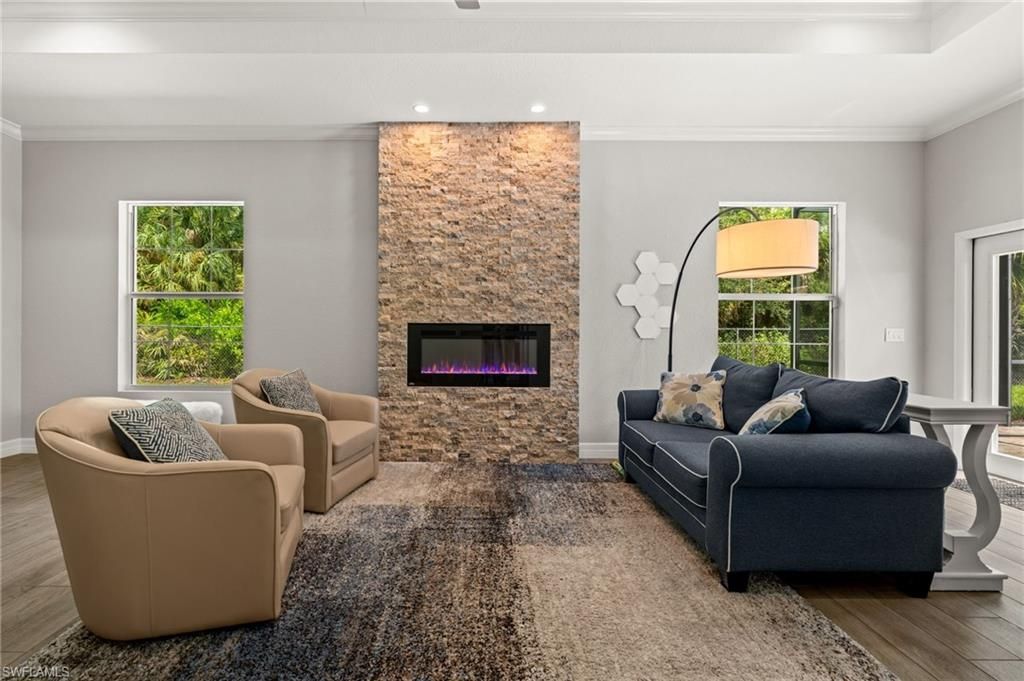 2127 Imperial Cir, Naples, FL 34110 Photo