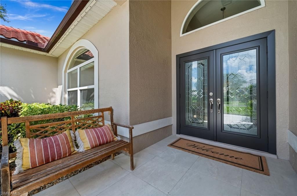 2127 Imperial Cir, Naples, FL 34110 Photo