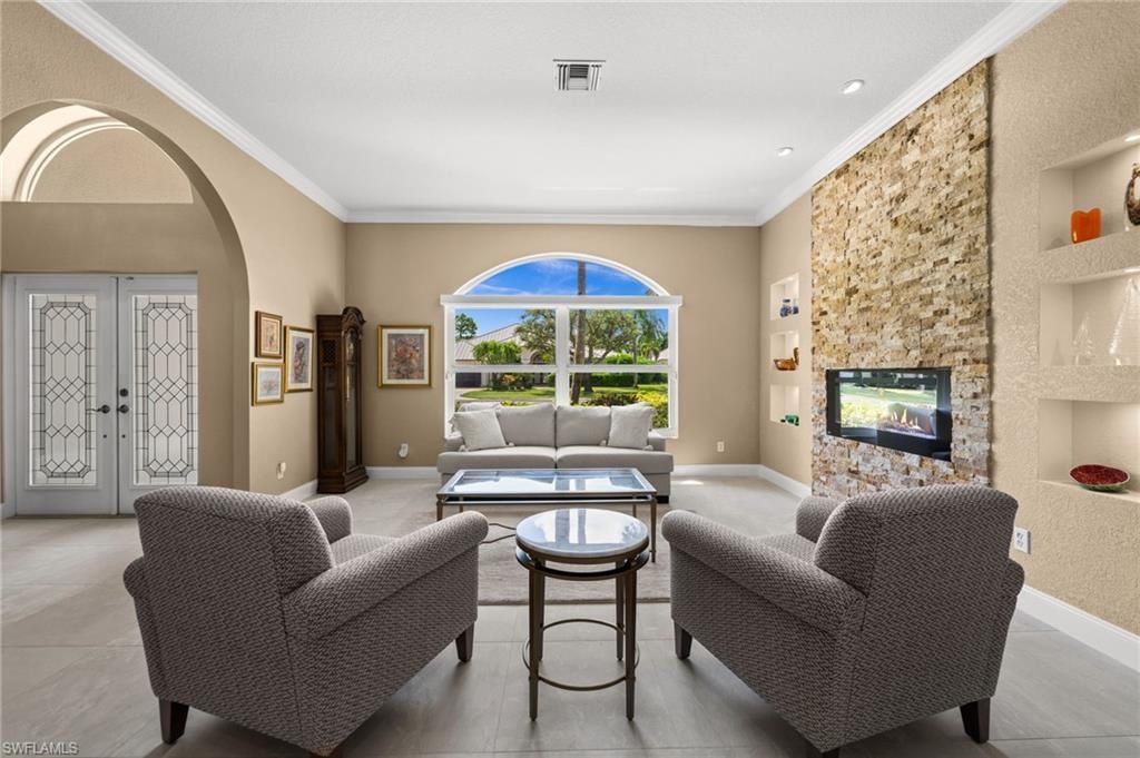 2127 Imperial Cir, Naples, FL 34110 Photo