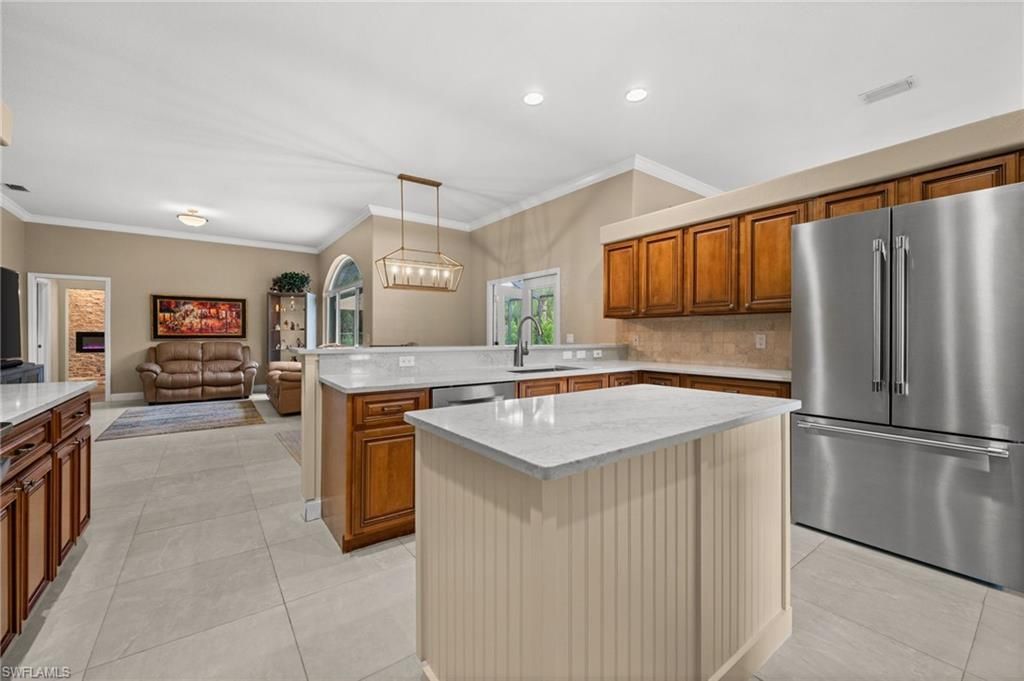 2127 Imperial Cir, Naples, FL 34110 Photo