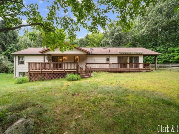 11080 Vergennes Street SE, Lowell, MI 49331