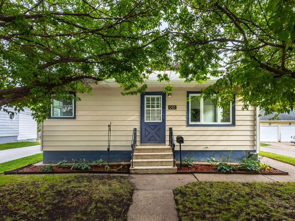 918 E LAUREL, Davenport, IA 52803