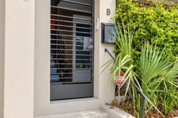66 Gadsden Street photo 4