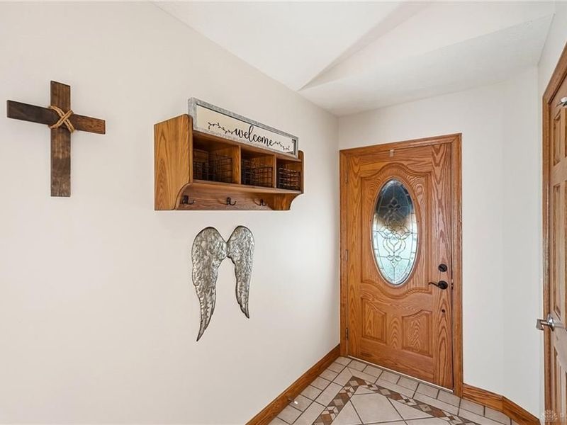 5222 Union Shelby Road, Piqua, OH 45356 Photo 4