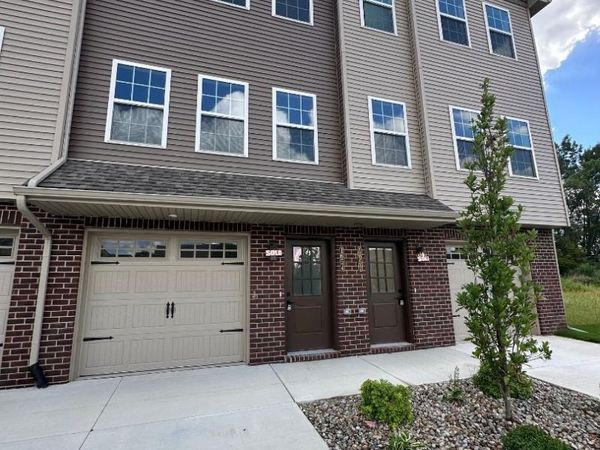 1654 Pinecroft Lane, Howell Township, Mi 48855