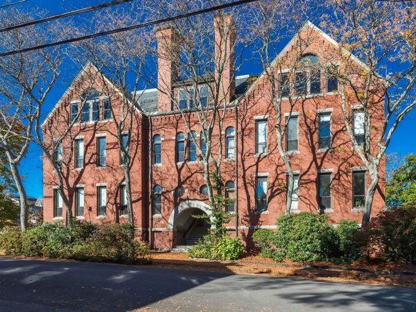 609 State Street, Unit 1, Portsmouth, NH 03801