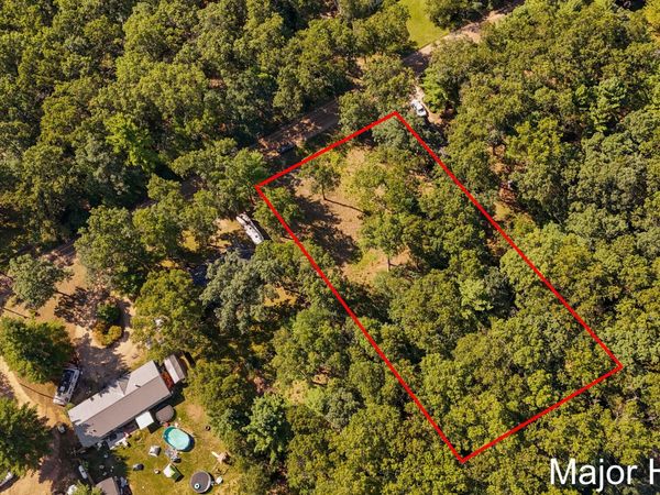 318 E Church Road, Twin Lake, MI 49457