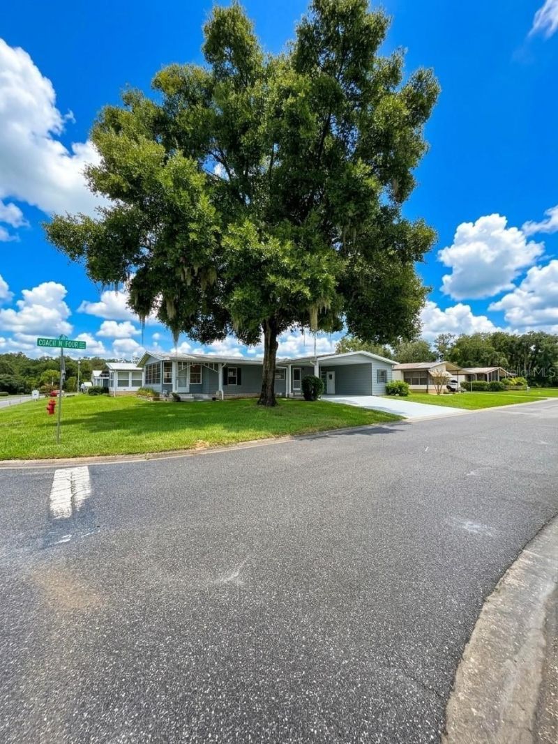 2353 W Coach N Four Drive, Leesburg, FL 34748 Photo