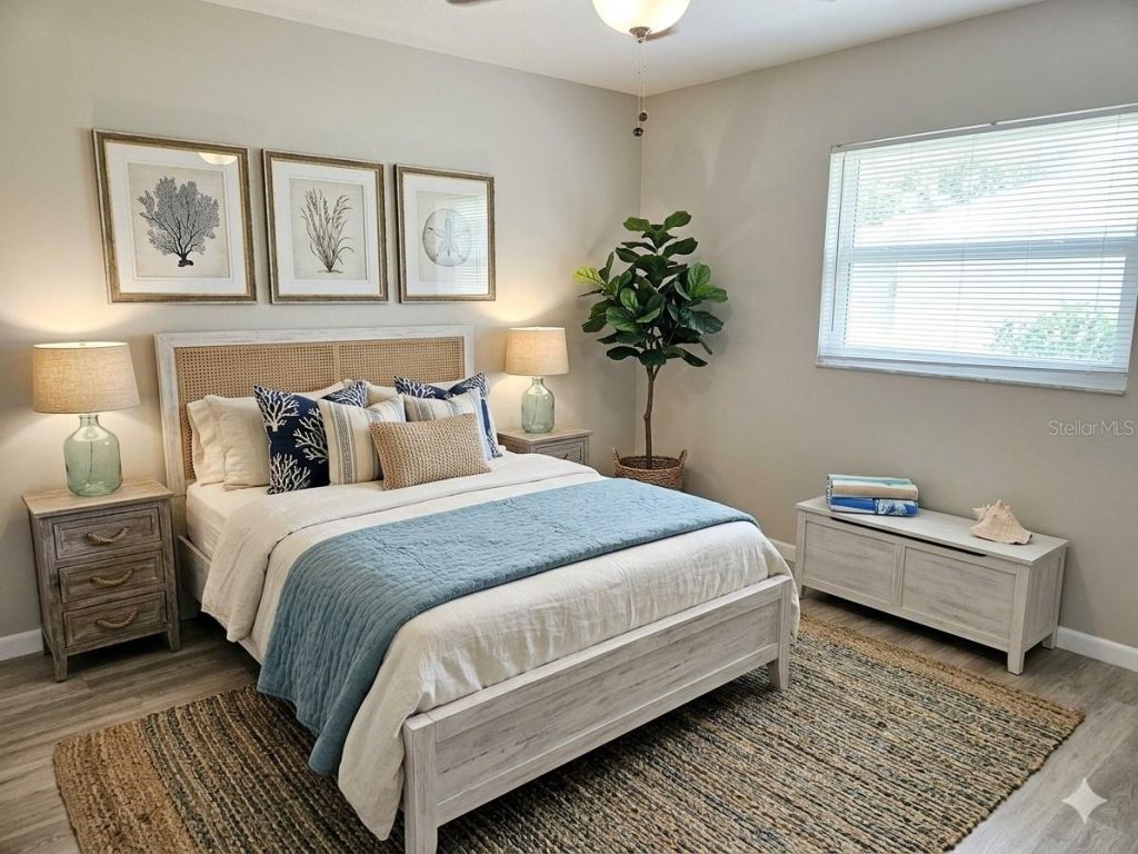 1650 Pine Tree Lane, Unit 204, Sarasota, FL 34236 Photo