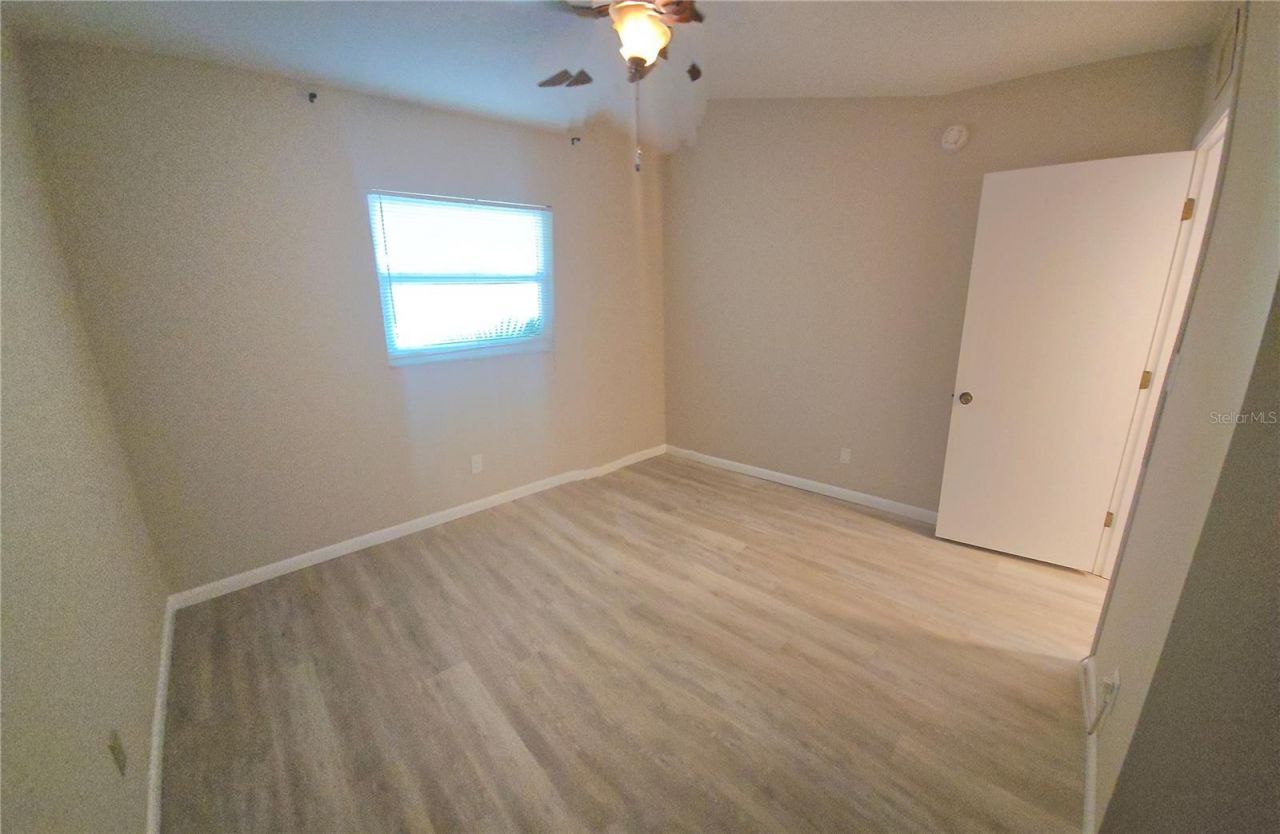 1650 Pine Tree Lane, Unit 204, Sarasota, FL 34236 Photo