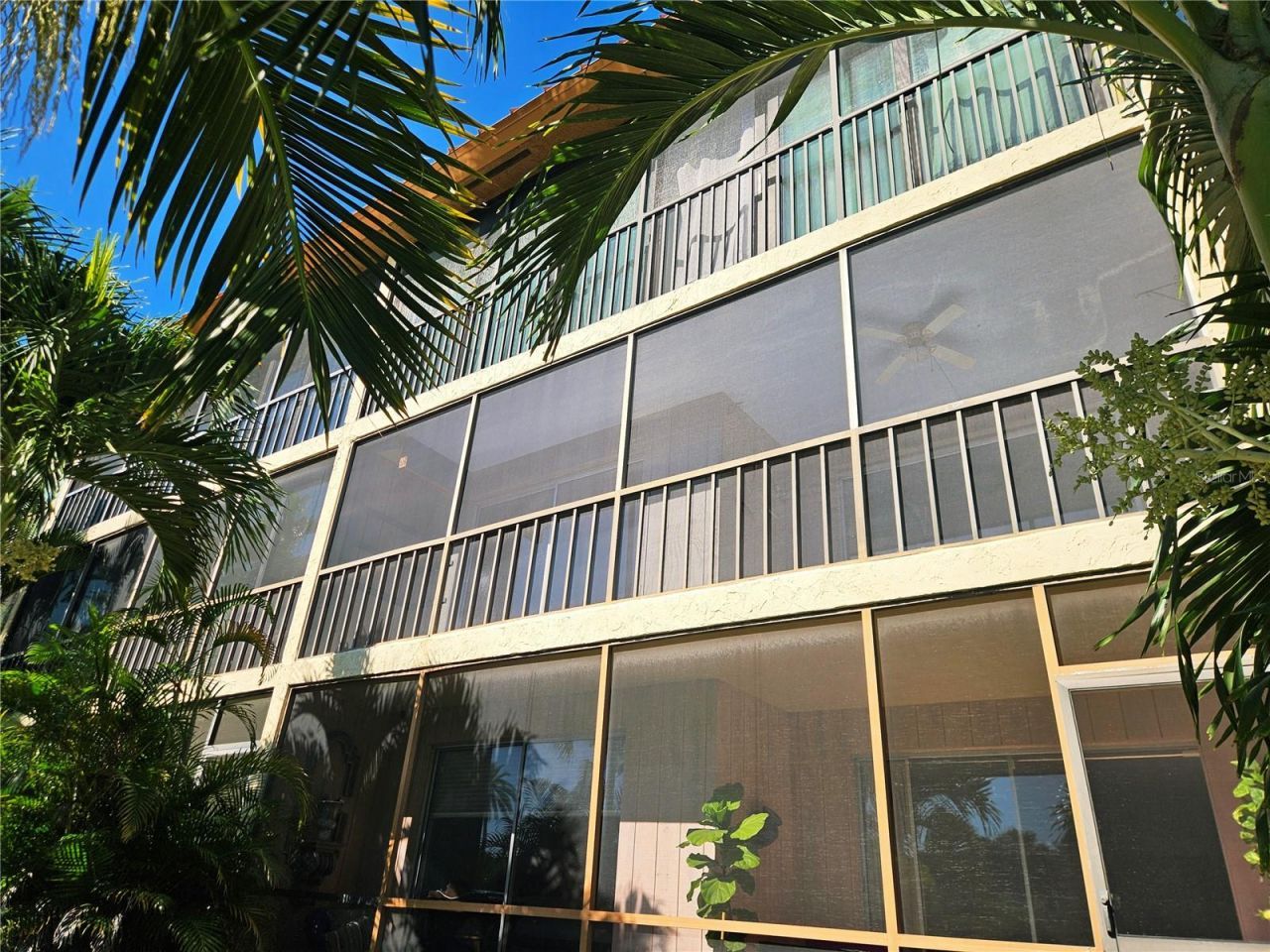 1650 Pine Tree Lane, Unit 204, Sarasota, FL 34236 Photo