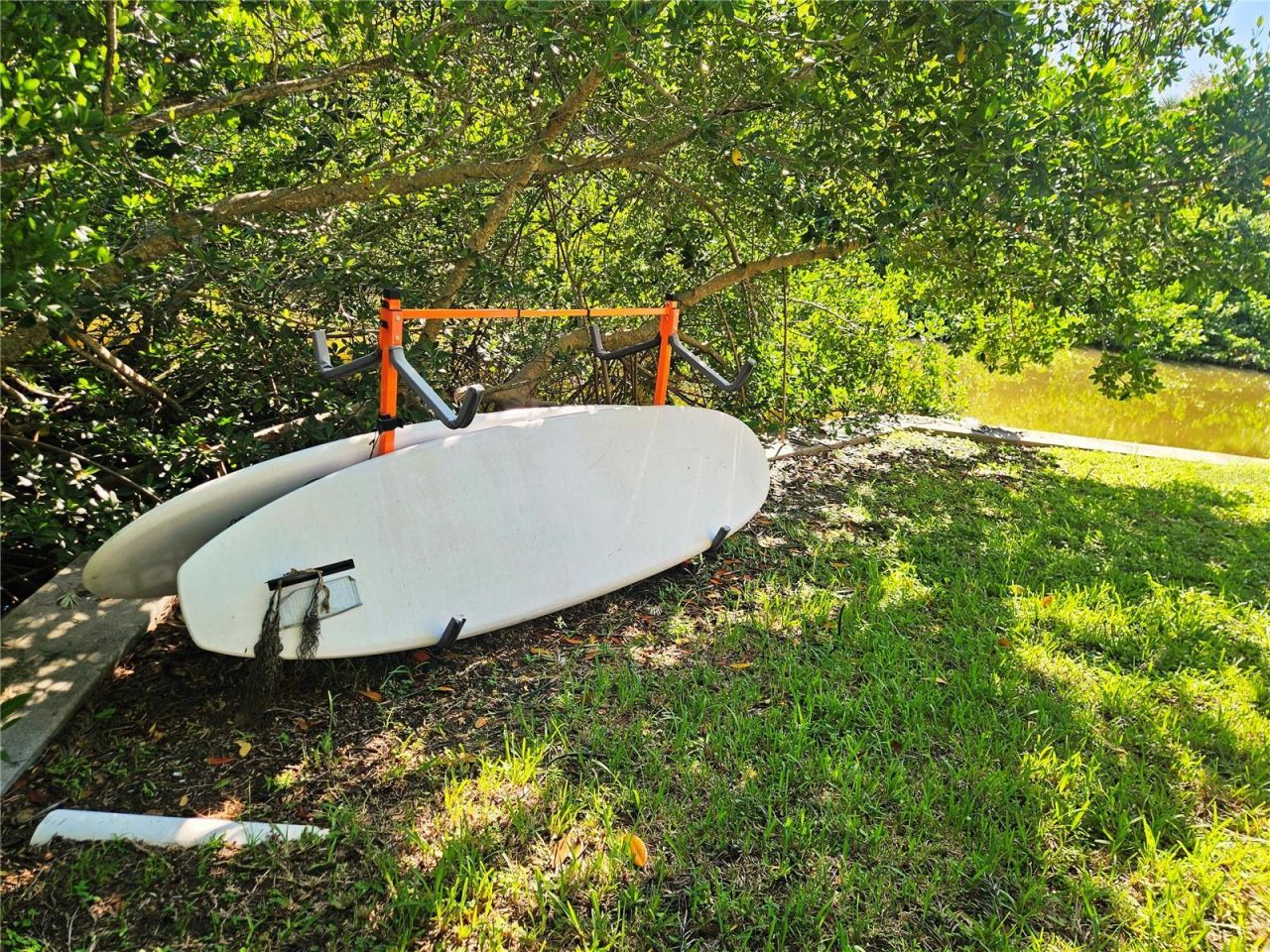 1650 Pine Tree Lane, Unit 204, Sarasota, FL 34236 Photo