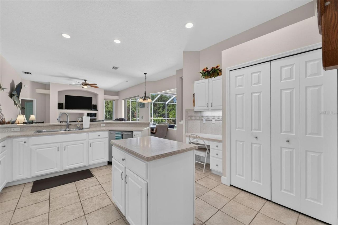 534 Planters Manor Way, Bradenton, FL 34212 Photo