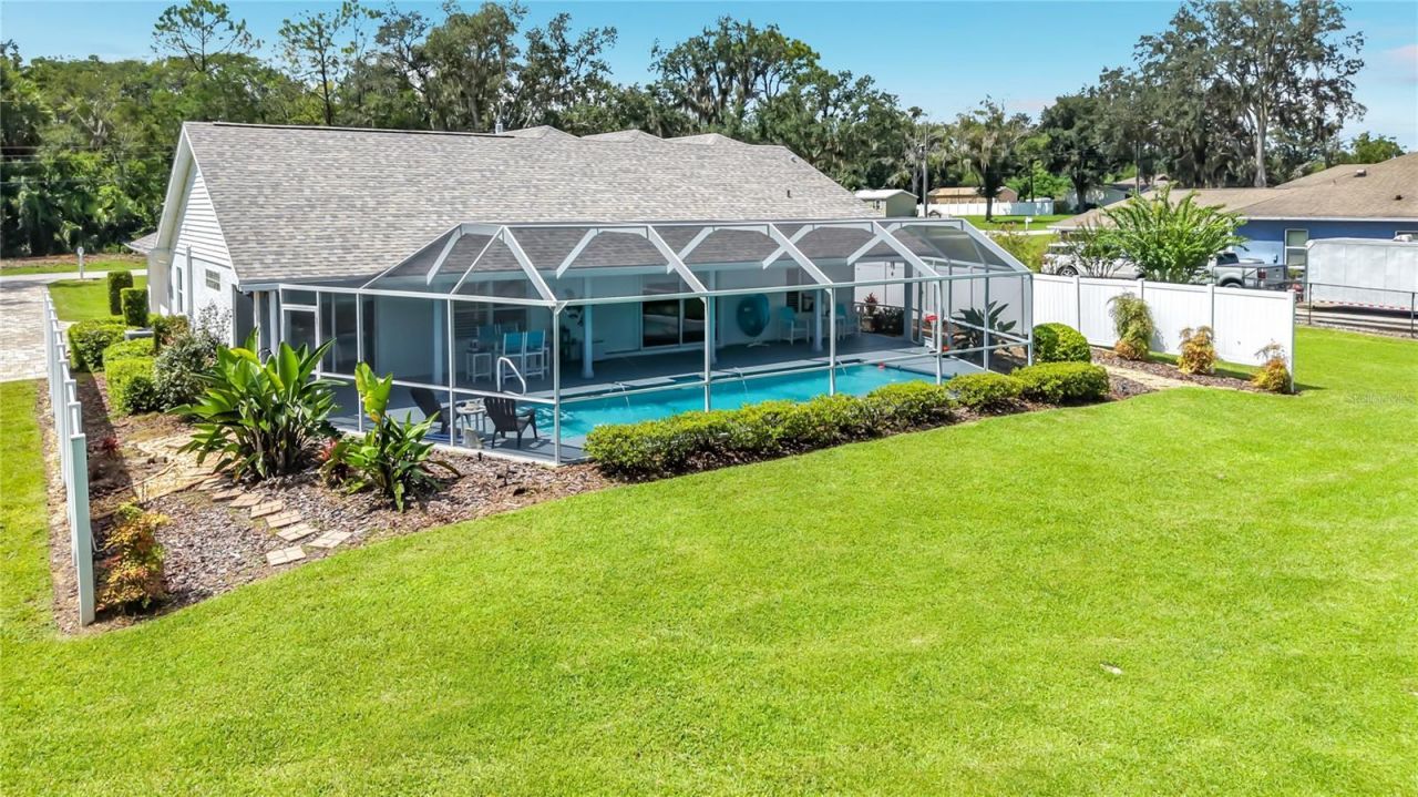 18815 Carr Drive, Lutz, FL 33559 Photo