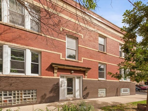 2570 W Lyndale Street , Unit 2, Chicago, IL 60647