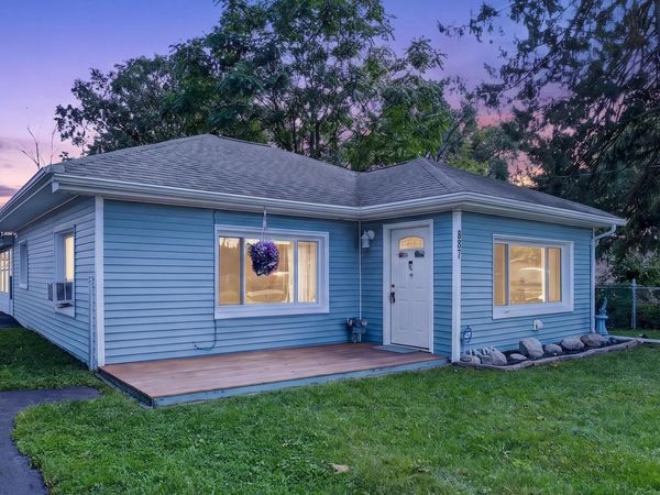 887 Bryant Avenue, Jackson, MI 49202
