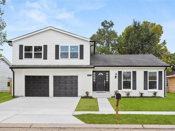 3889 CHRISWOOD Lane, Harvey, LA 70058