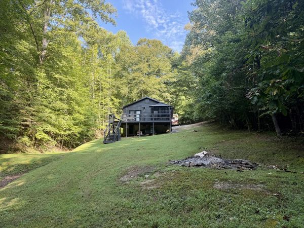 204 Black Fox Road, Washburn, TN 37888