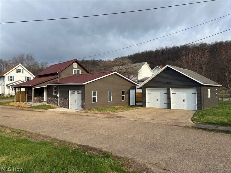 241 Mckinley Avenue, Newcomerstown, OH 43832 Photo 1