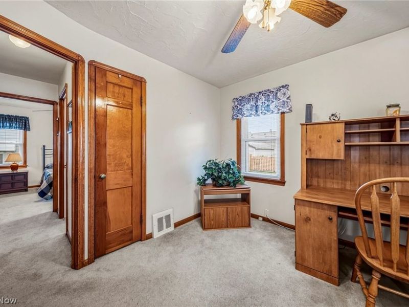 7506 Traymore Avenue, Brooklyn, OH 44144 Photo 13
