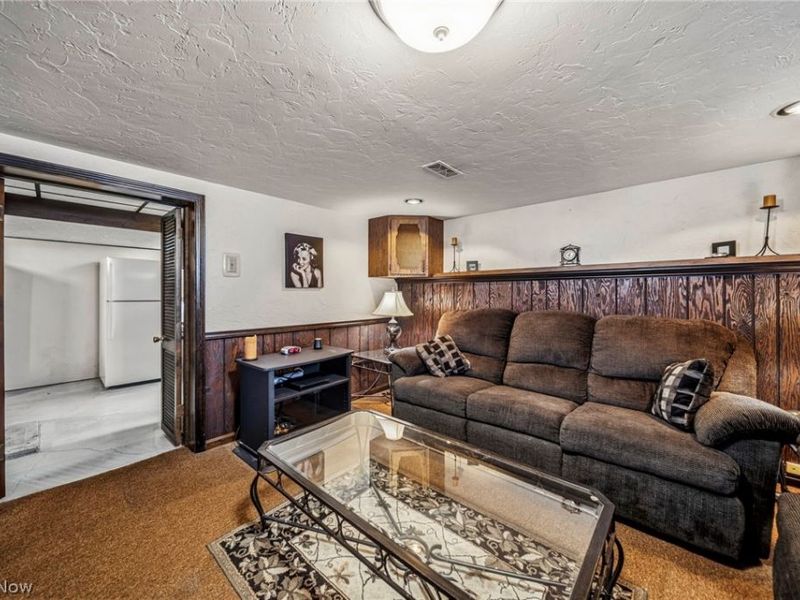 7506 Traymore Avenue, Brooklyn, OH 44144 Photo 23