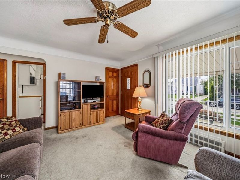 7506 Traymore Avenue, Brooklyn, OH 44144 Photo 6