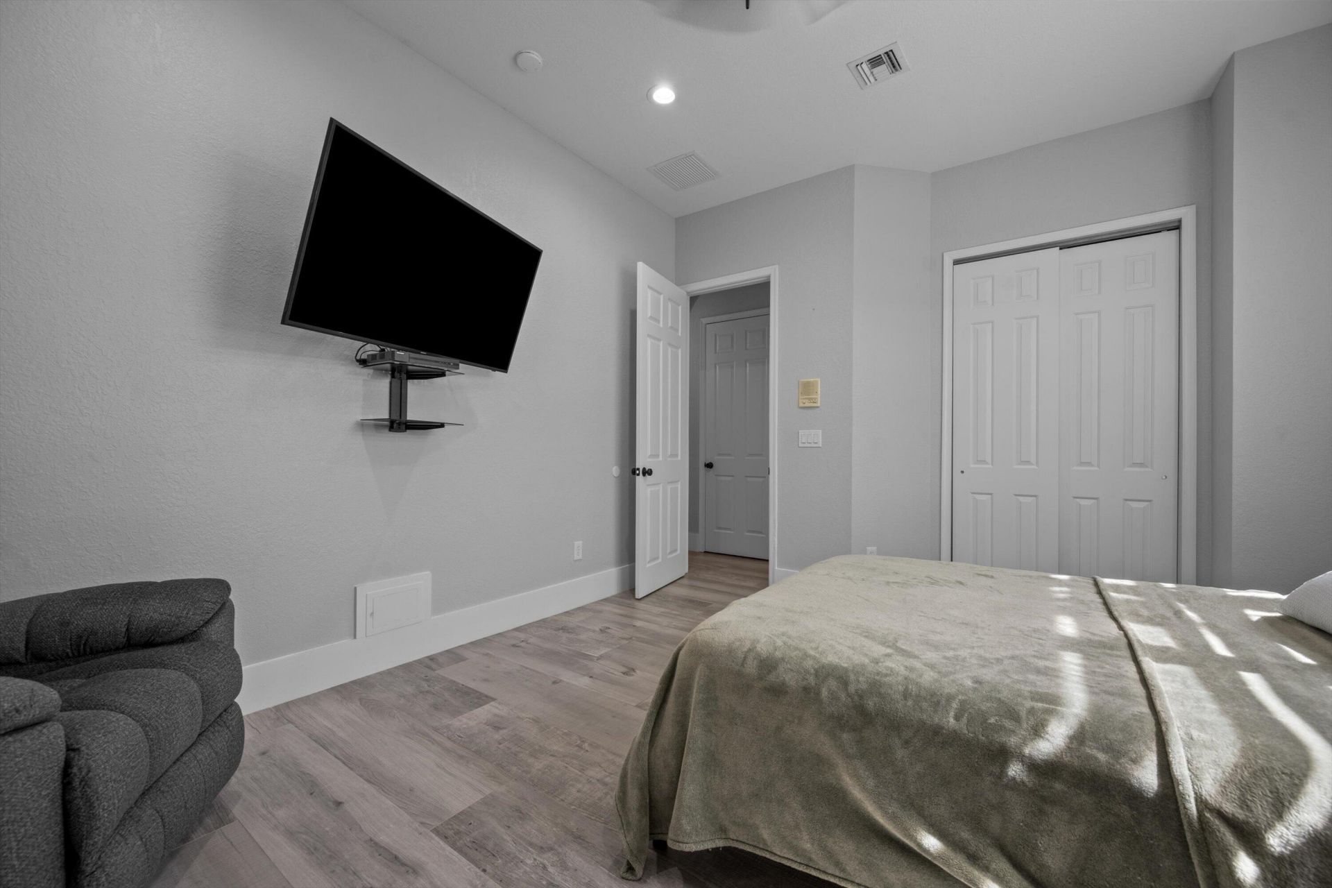 2926 Dovedale Court, Wellington, FL 33414 Photo