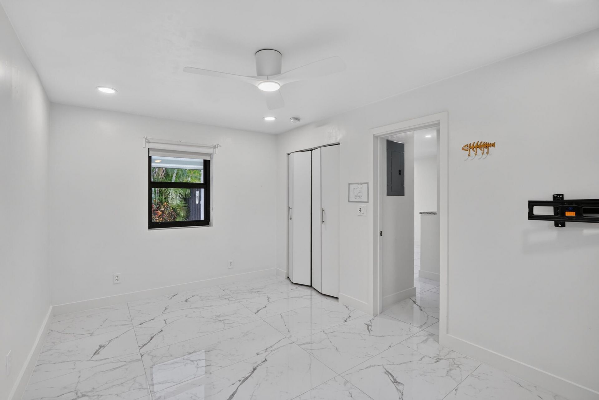 26 NE 3rd Street, Unit Apt. 2, Dania Beach, FL 33004 Photo