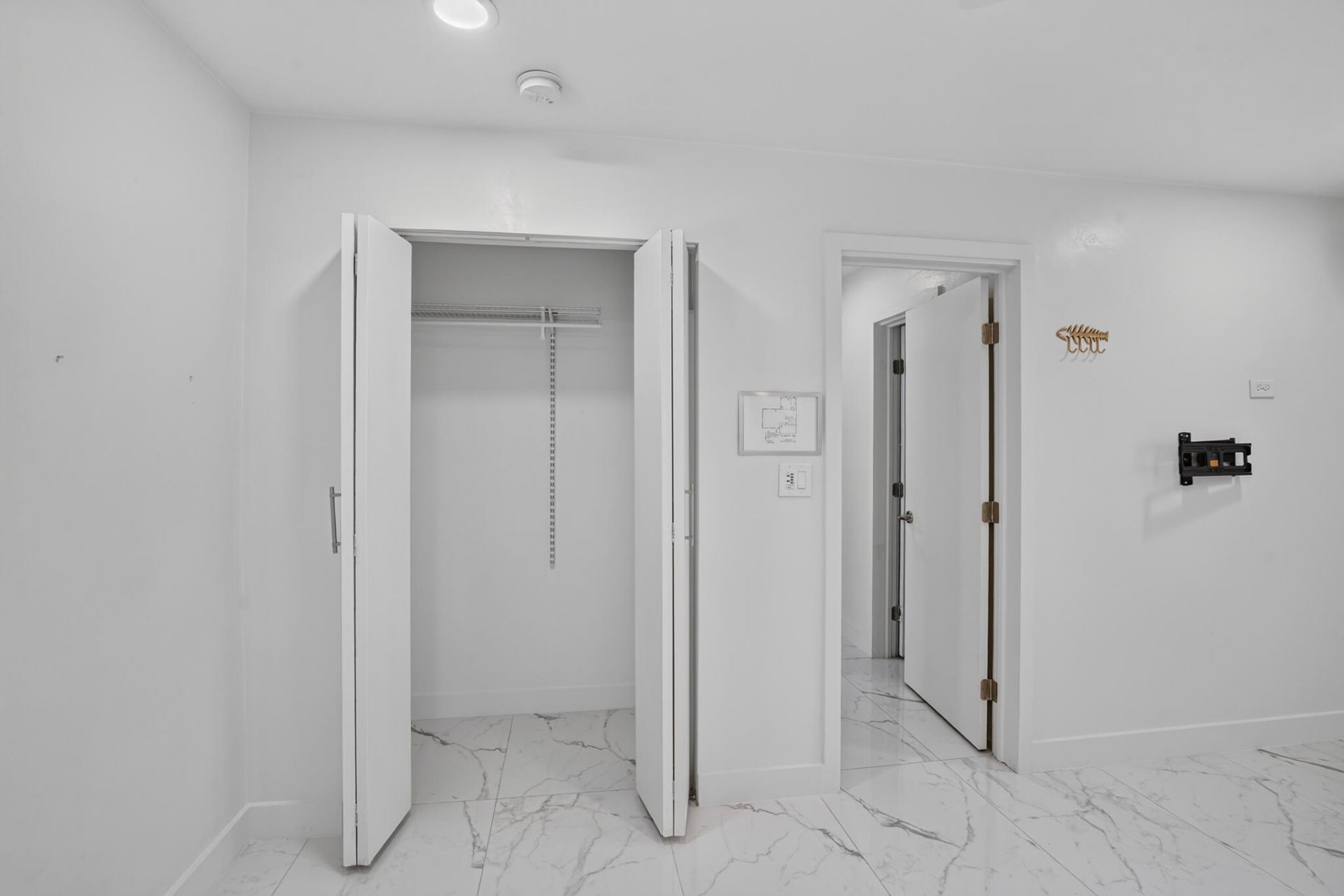 26 NE 3rd Street, Unit Apt. 2, Dania Beach, FL 33004 Photo