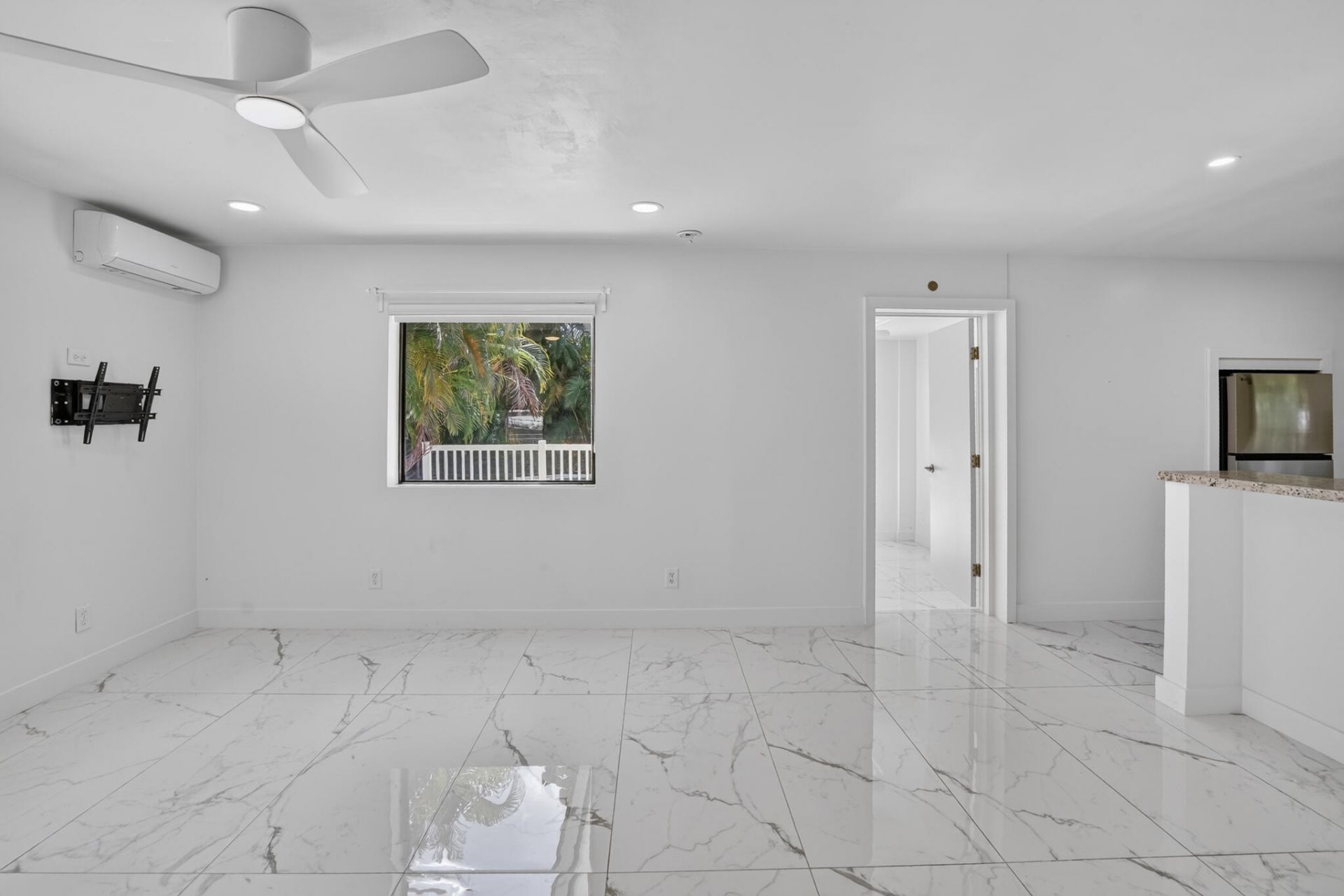 26 NE 3rd Street, Unit Apt. 2, Dania Beach, FL 33004 Photo