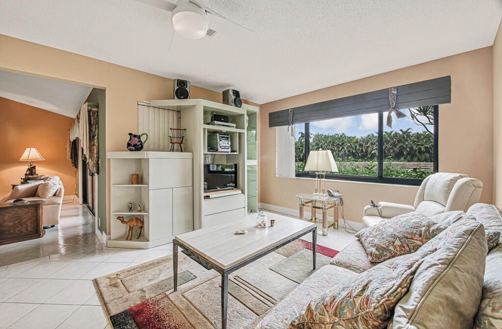 10301 Greenbriar Court, Boca Raton, FL 33498 Photo
