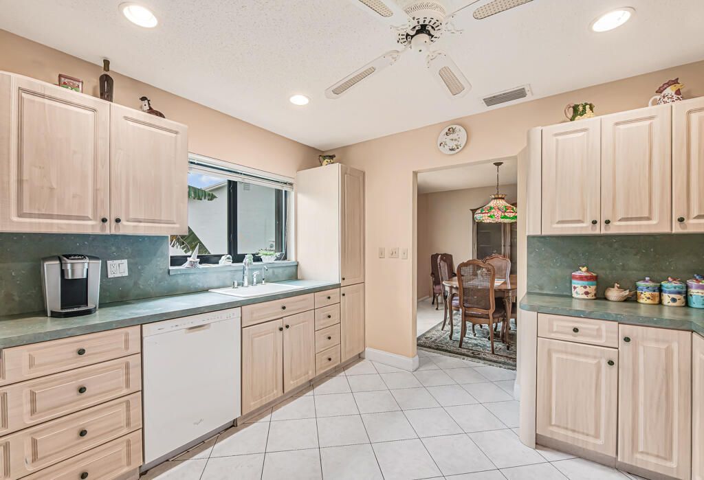 10301 Greenbriar Court, Boca Raton, FL 33498 Photo