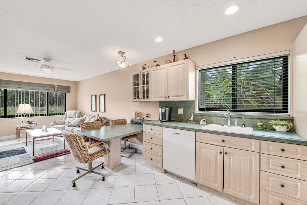10301 Greenbriar Court, Boca Raton, FL 33498 Photo