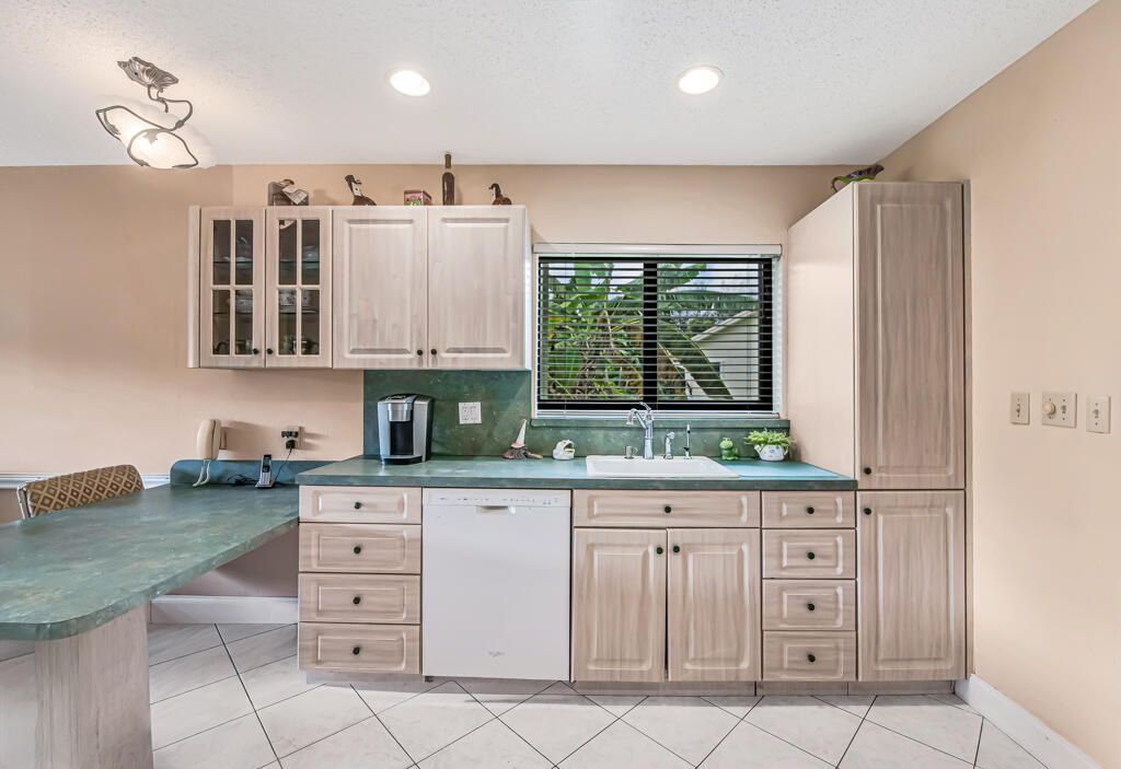 10301 Greenbriar Court, Boca Raton, FL 33498 Photo