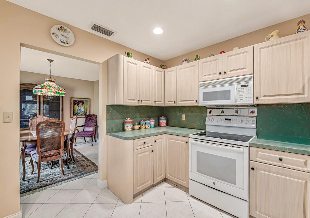 10301 Greenbriar Court, Boca Raton, FL 33498 Photo