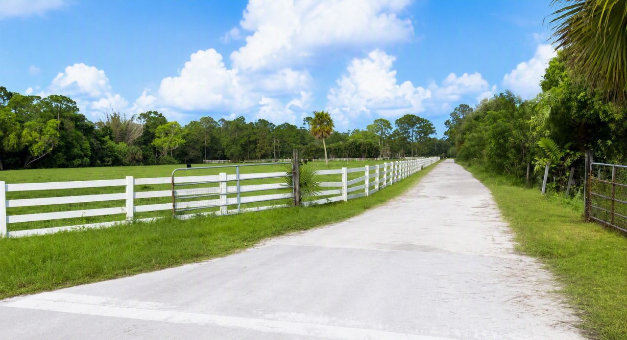 1812 B Road, Loxahatchee Groves, FL 33470 Photo