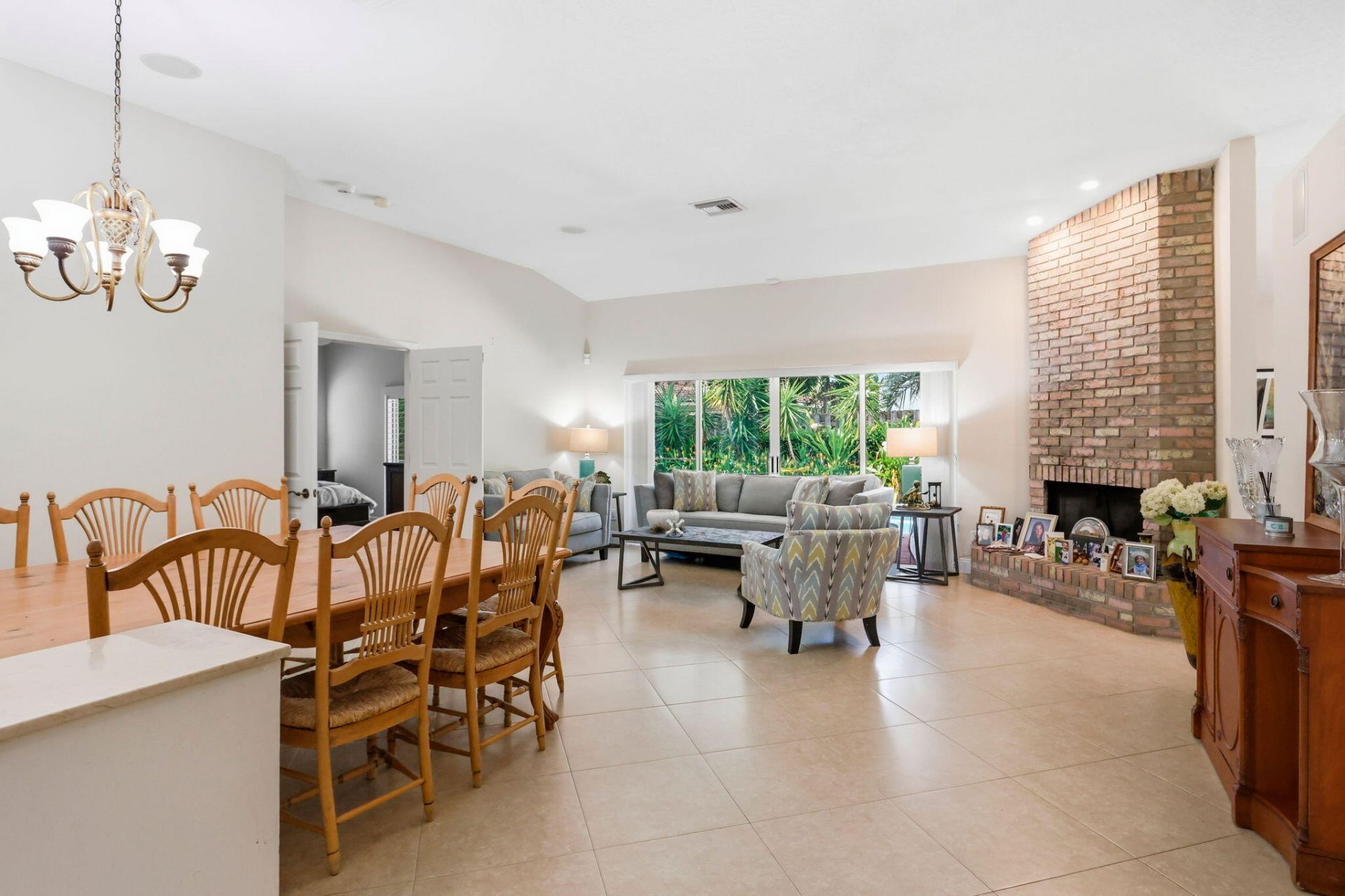 435 Mohawk Lane, Boca Raton, FL 33487 Photo