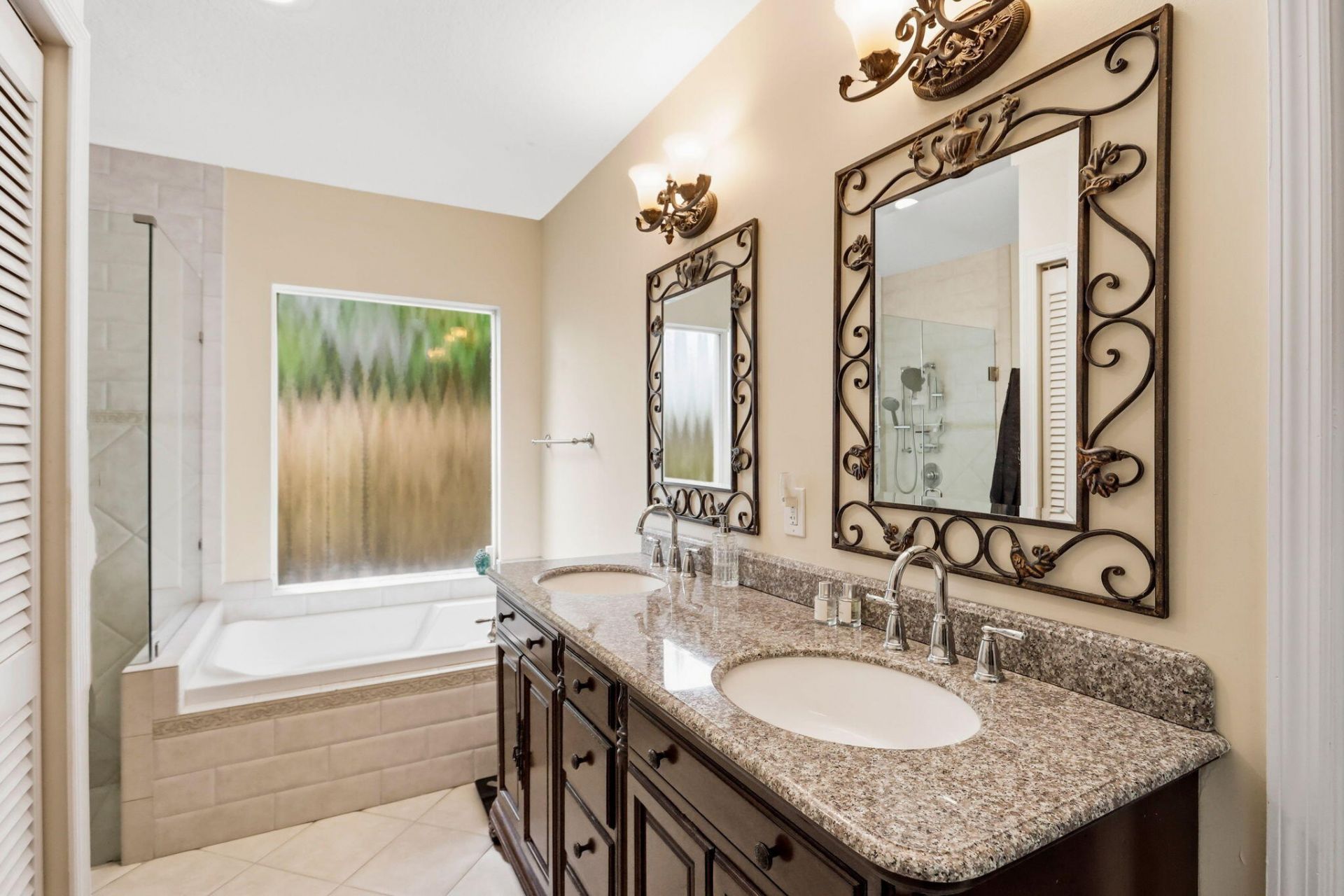 435 Mohawk Lane, Boca Raton, FL 33487 Photo