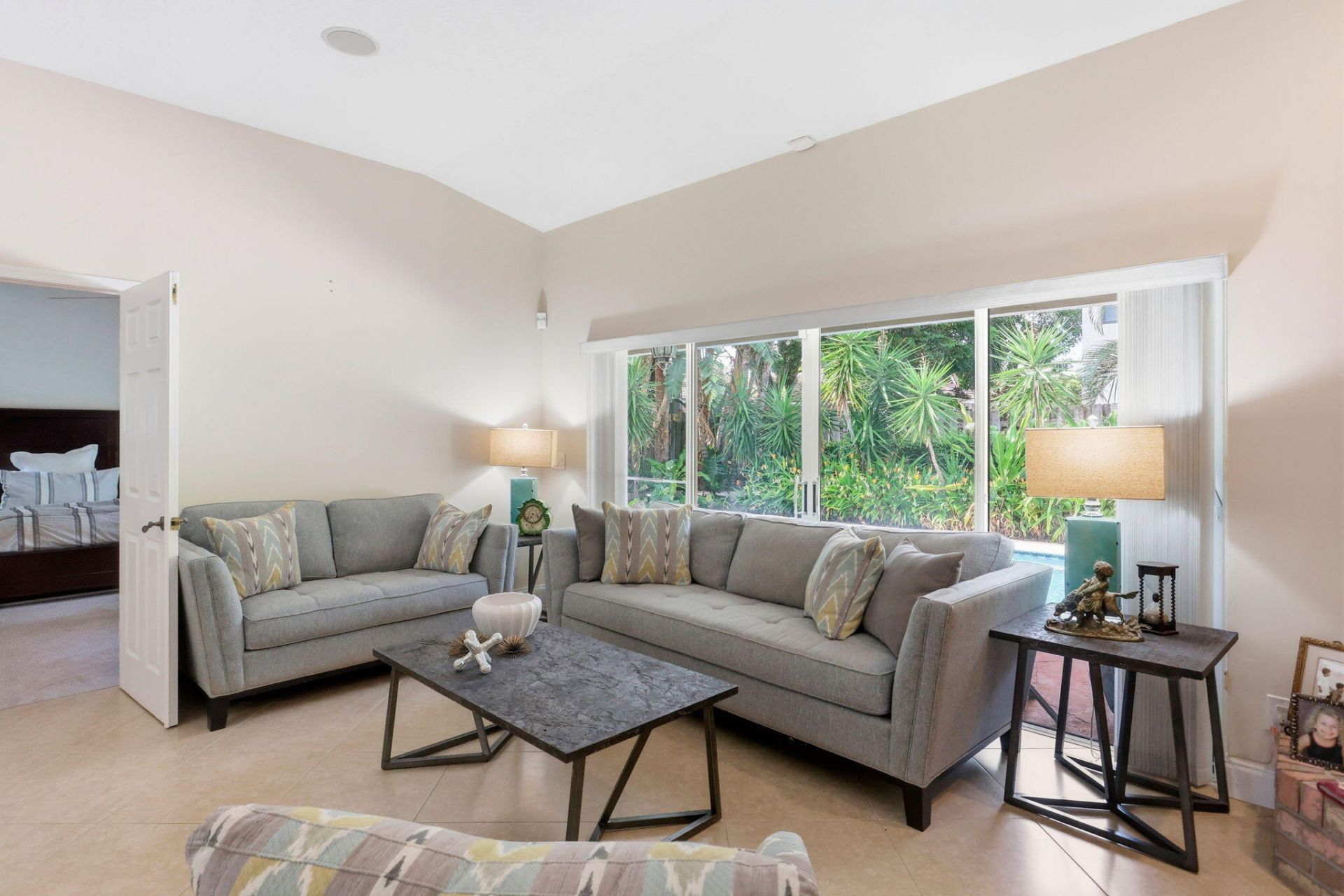 435 Mohawk Lane, Boca Raton, FL 33487 Photo
