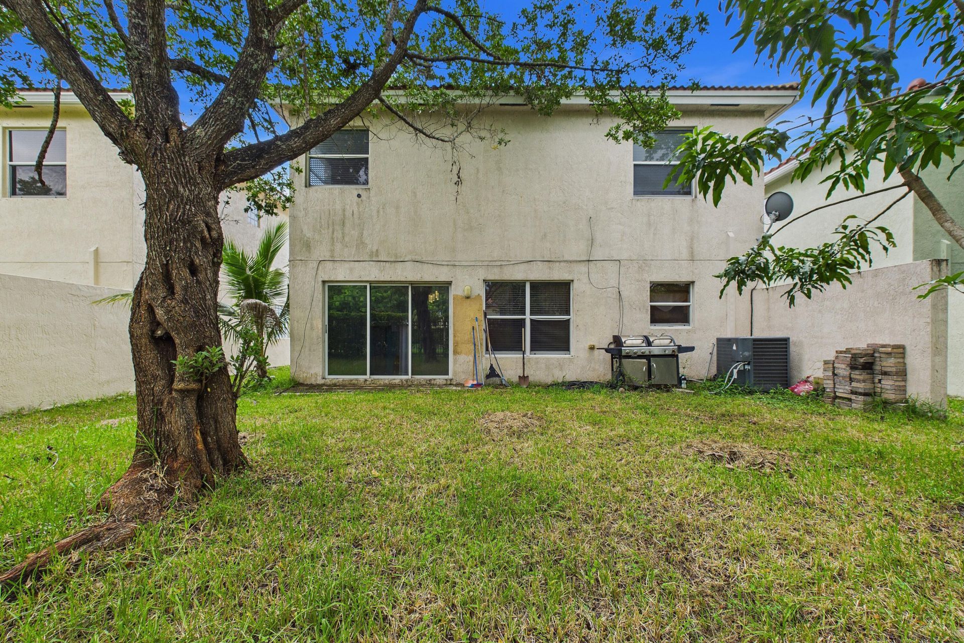 657 Perdido Heights Drive, Lake Belvedere Estates, FL 33413 Photo
