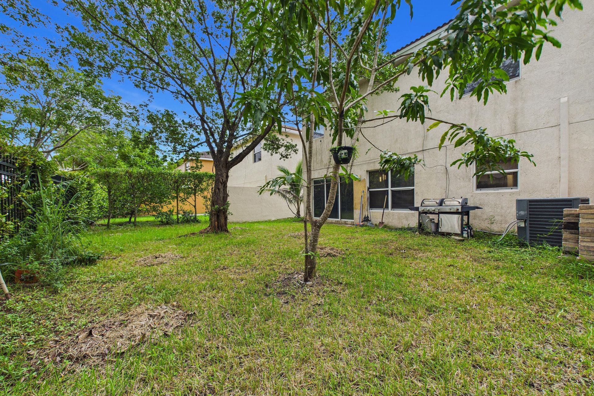 657 Perdido Heights Drive, Lake Belvedere Estates, FL 33413 Photo