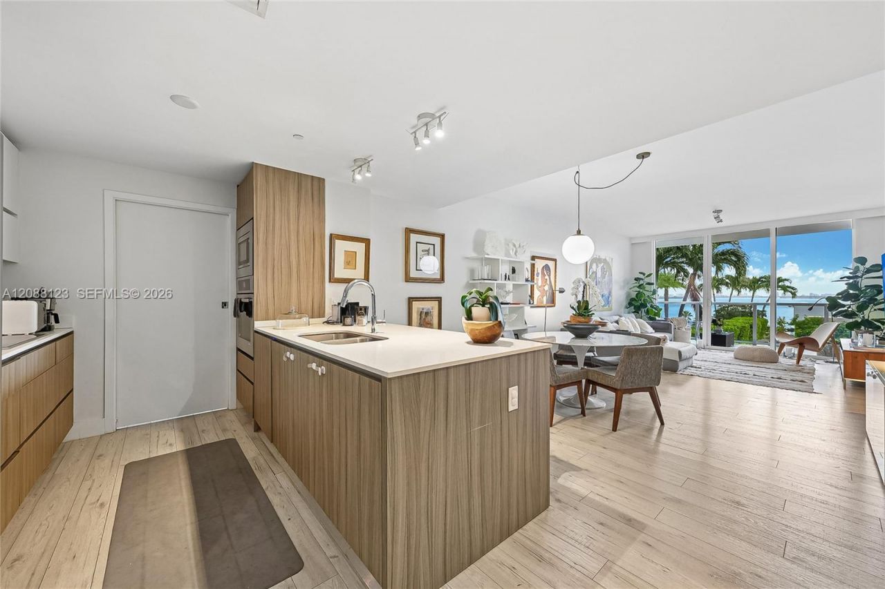 600 NE 27th St, Unit 704, Miami, FL 33137 Photo