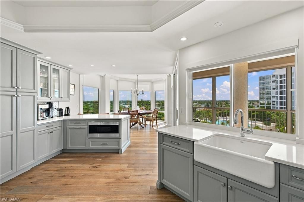 4951 Gulf Shore Blvd N, Unit 501, Naples, FL 34103 Photo