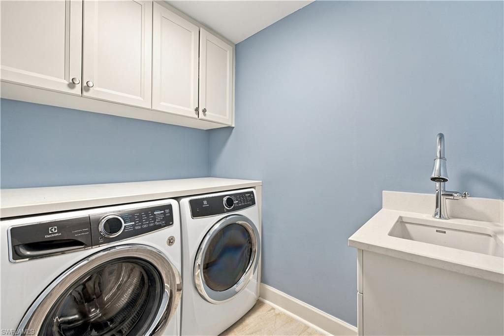 4951 Gulf Shore Blvd N, Unit 501, Naples, FL 34103 Photo