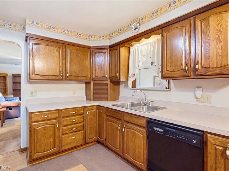 6060 Highland Road, Highland Heights, OH 44143 Photo 10
