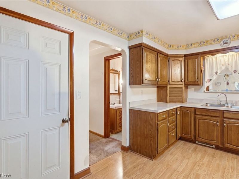 6060 Highland Road, Highland Heights, OH 44143 Photo 9
