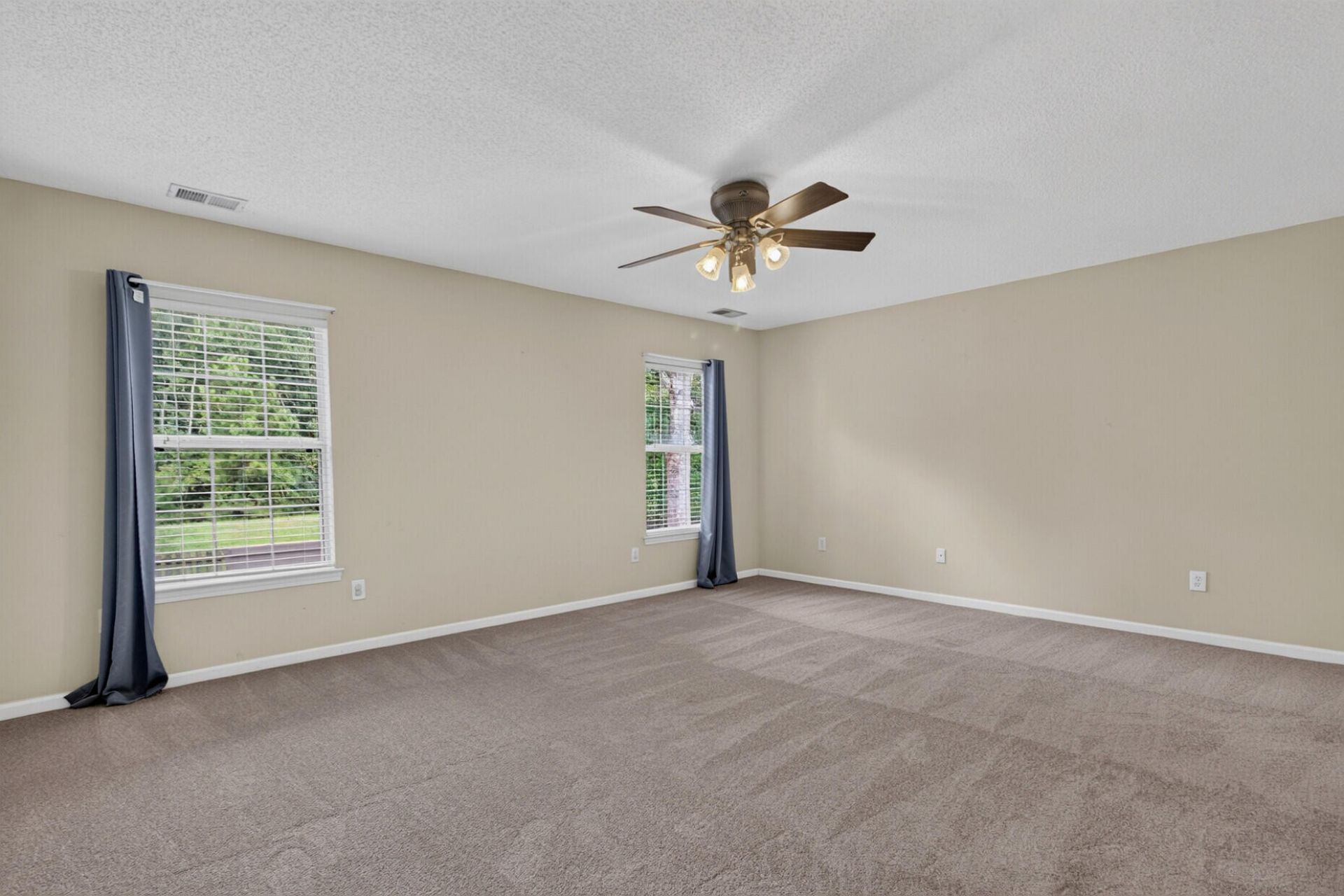 1048 Briar Rose Lane Photo 14