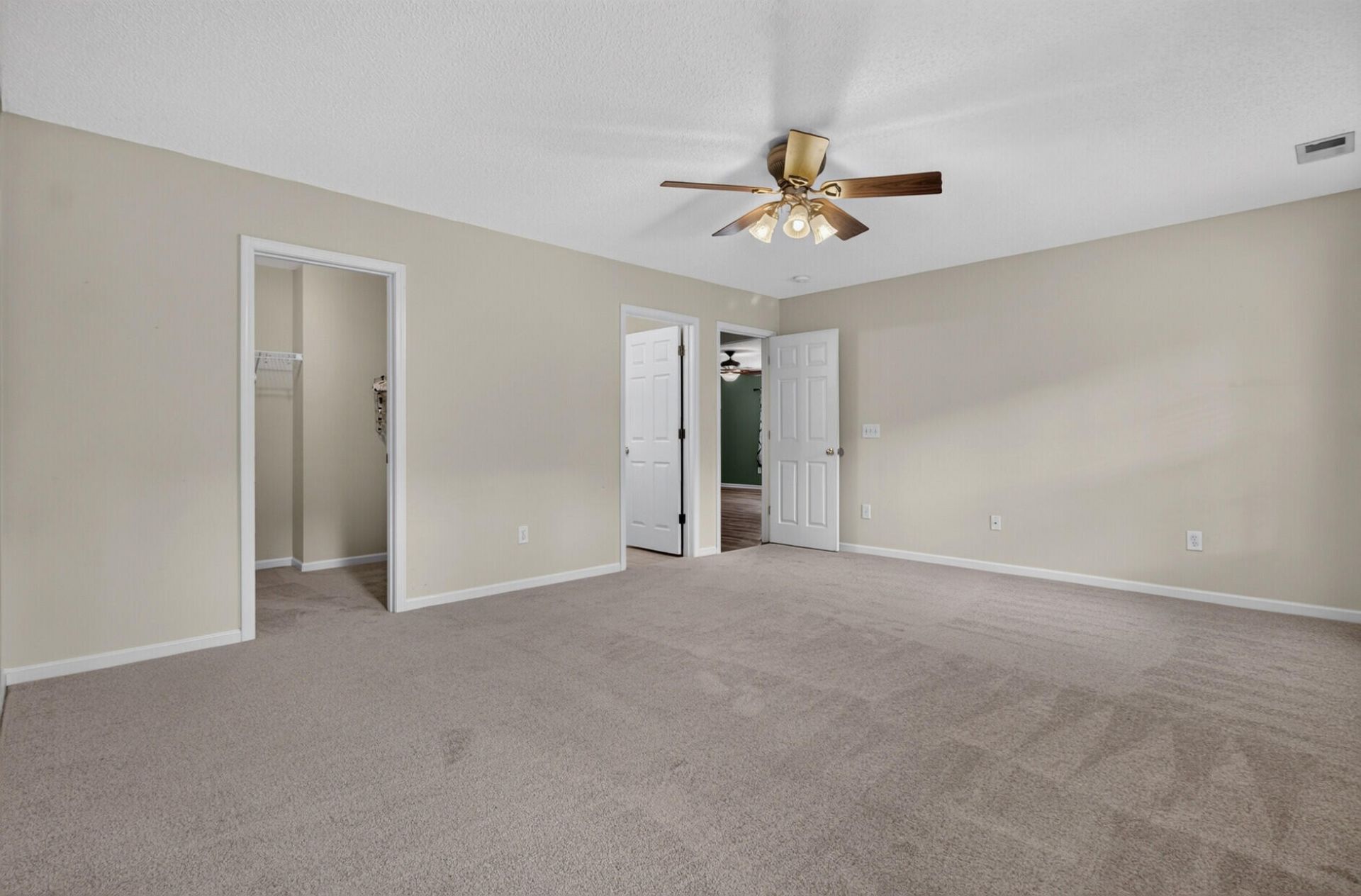 1048 Briar Rose Lane Photo 15