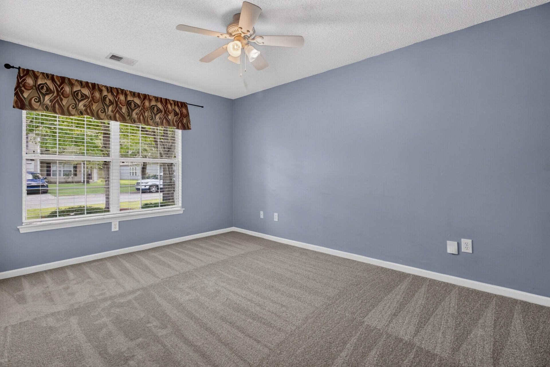 1048 Briar Rose Lane Photo 19