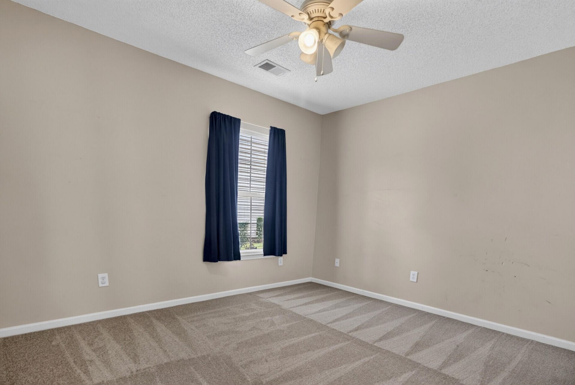 1048 Briar Rose Lane Photo 22